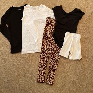 Place Girl 10-12 black, white & leopard print super soft leggings NWOT